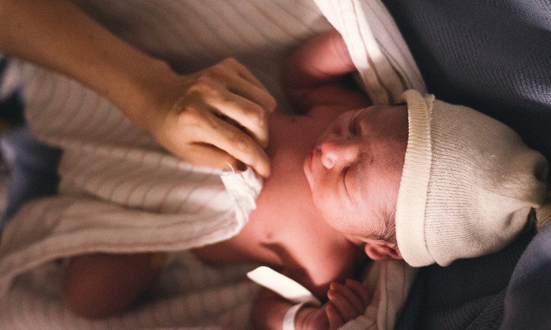 6 pasižaidimai su kūdikiu nuo gimimo