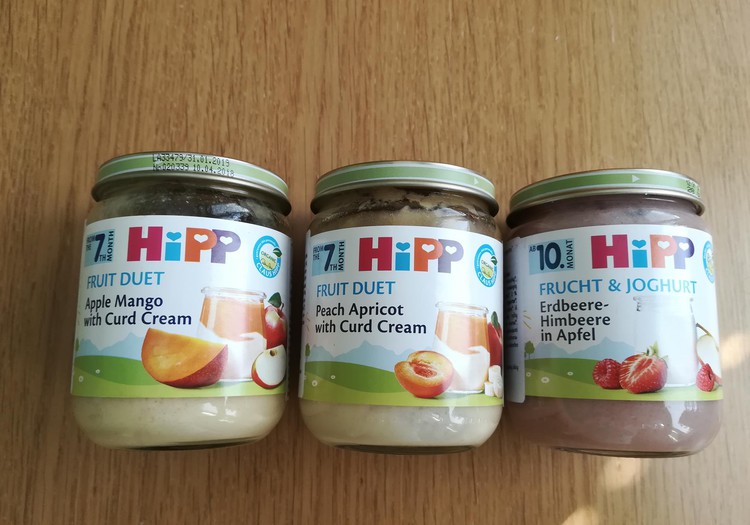 Skanios HIPP vaisinės tyrelės su jogurtu, kremine varške