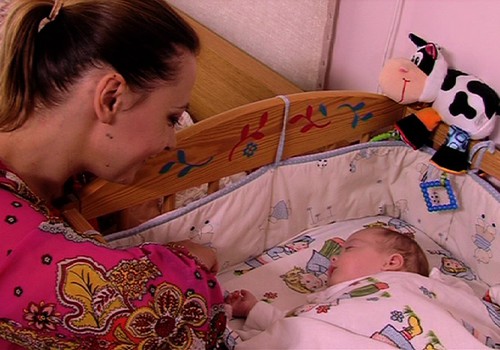 TV Mamyčių klubas 2014 10 18: apie verslią mamą Eveliną, kūdikio verksmą ir rotavirusą