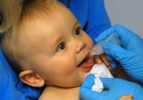 Mamos neskuba mažylių skiepyti nuo rotaviruso