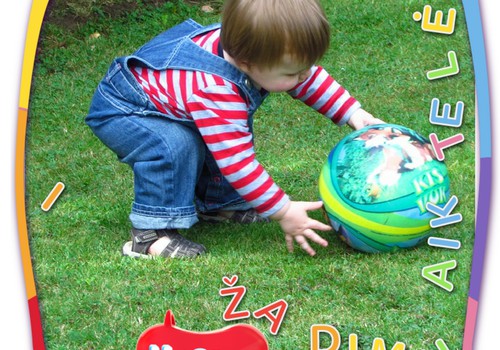 5 žaidimai su kamuoliu 1-2 m. vaikams