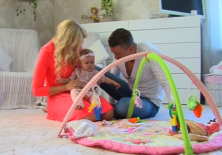 TV Mamyčių klubas 2015 12 05: apie nėštukės grožio ritualus, žindymo skatinimą ir gydančius prisilietimus