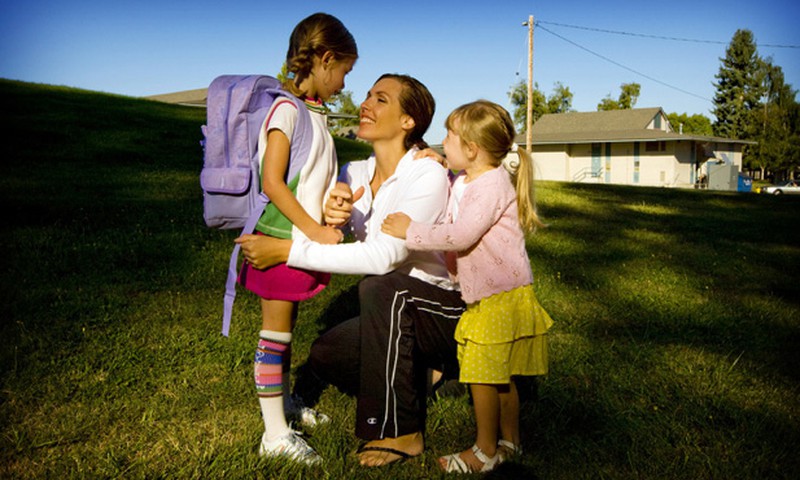 Į mokyklą rugsėjo 2-ąją tėvai galės lydėti vaikus iki 12 metų