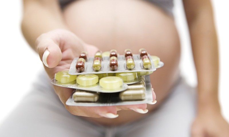 Kiek tiksliai ir kokių vitaminų reikia nėštutei?