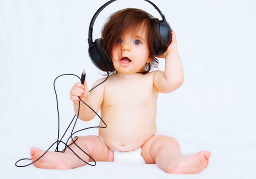 Patarimai, kaip ugdyti vaiko muzikinę klausą