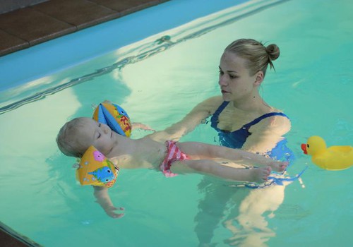 Dalyvaukite foto konkurse "Mažųjų maudynės" ir laimėkite Huggies Little Swimmers!