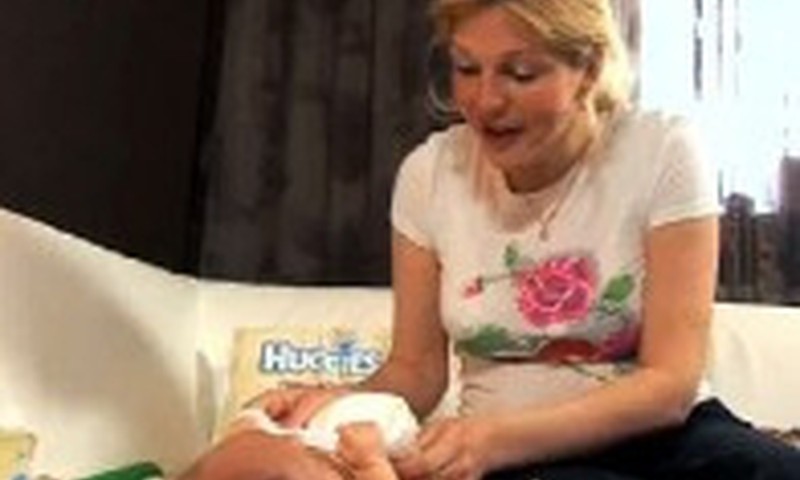 Siūlau visiems jauniems tėvams Huggies® Newborn su biomedvilne!