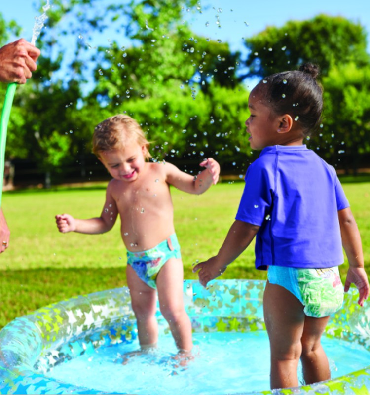 IEŠKOME MAŽŲJŲ TESTUOTOJŲ, išbandant Huggies® Little Swimmers®!