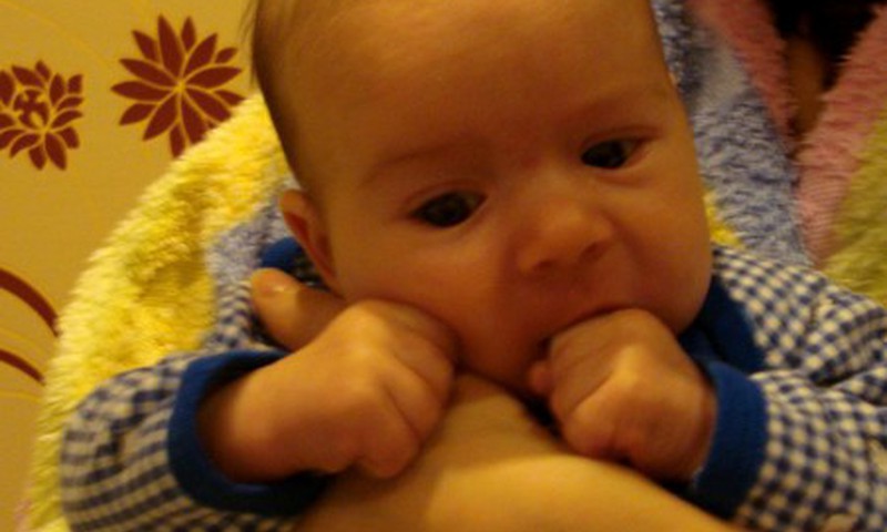 Rasos dukrytei - trečias mėnuo: guguoja ir naktimis