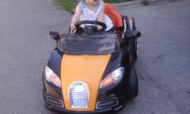 Lauke važinėjamės automobiliu ir ne tik...