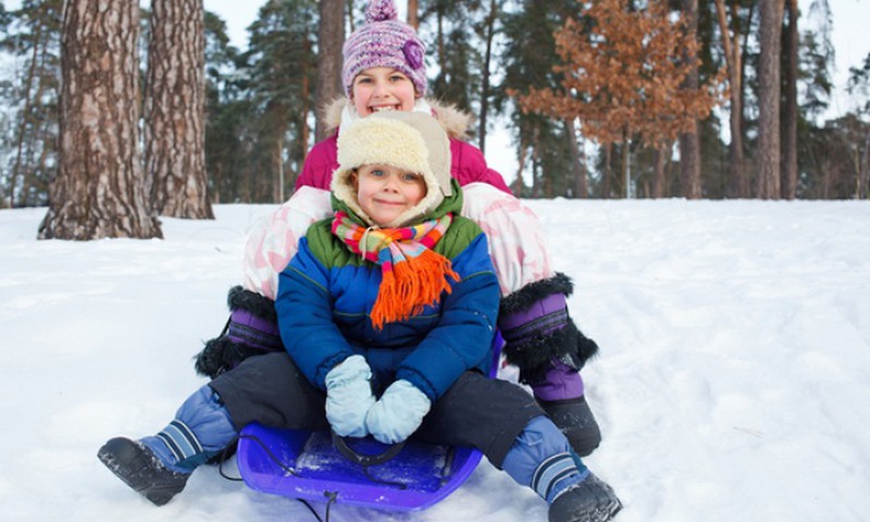 Šeimos gydytoja: vaiko pramogos lauke svarbios ir žiemą
