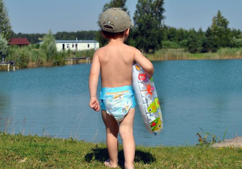 FOTOkonkursas Facebook'e: parodyk kaip tavo mažylis maudosi ir laimėk prizų!