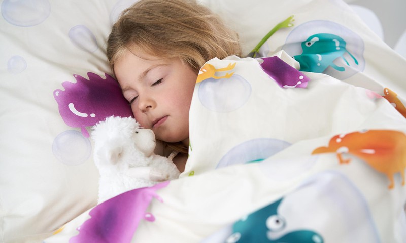 Ruošiamės naujiems mokslo metams – kaip pagerinti miego kokybę ir lengviau užmigdyti vaiką?