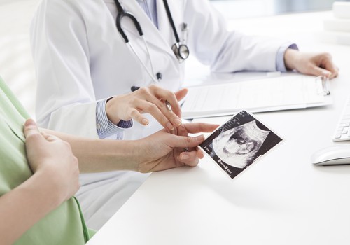 Ar visada brandaus amžiaus nėščiajai rizika – garantuota?