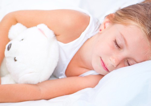 Kada rekomenduojamas gydymas, vaikui šlapinantis į lovą?