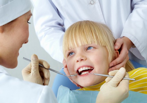 Primename, vaikų dantys silantais yra dengiami nemokamai