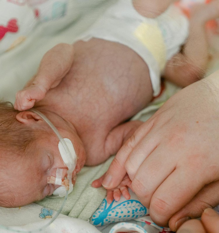 Būti tėvais reanimacijoje: kai artumas tampa gydymo dalimi