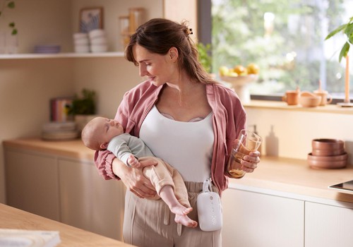 Daugiau laiko sau su naujuoju Philips Avent laisvų rankų elektriniu pientraukiu