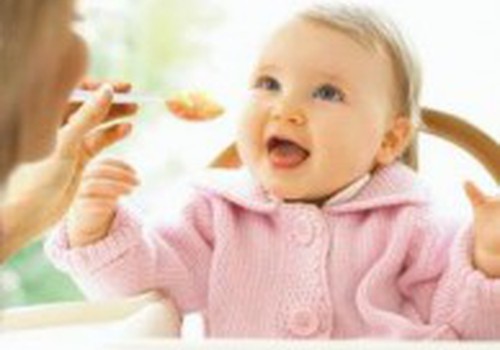 Neonatologė: Papildomas maitinimas - mamos kūrybinis laikotarpis
