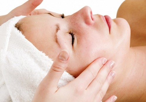 Kaip prižiūrėti odą su išsiplėtusiais kapiliarais: kosmetologės patarimai
