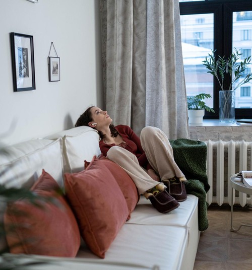 Vakaras tik sau: kaip iš 30 minučių pasidaryti ritualą, kurio lauktum visą dieną