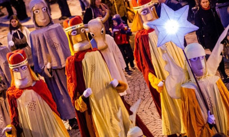 Vilniuje - Trijų Karalių eitynės ir atsisveikinimas su kalėdinėmis eglutėmis!