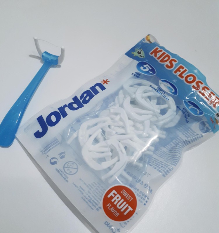 Išbandome Jordan dantų siūlą vaikams!