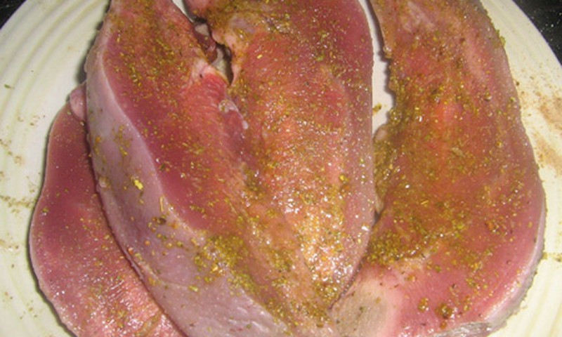 Garuose virti kiaulės liežuviai