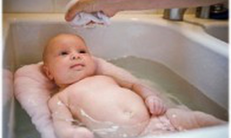 Ką MK mamytės naudoja maudydamos mažylius?