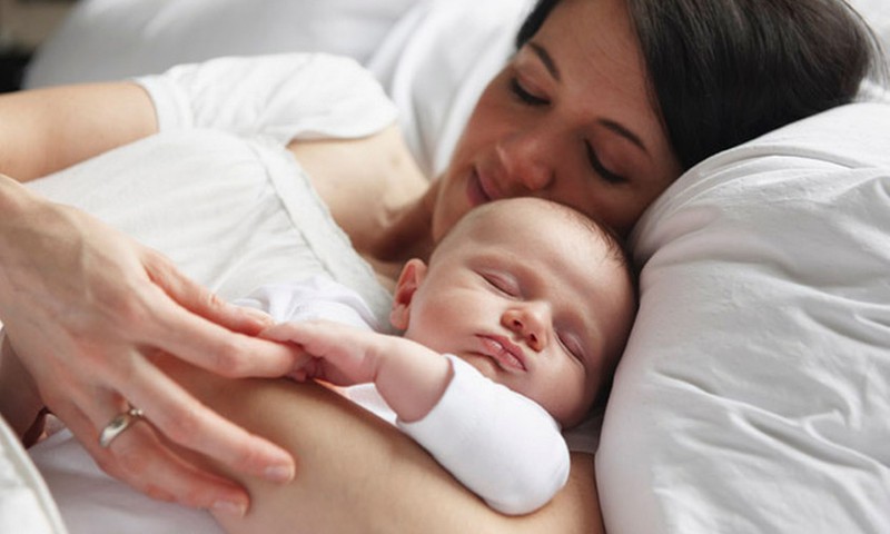 Valgo tik mamos pienelį, bet užkietėjo viduriukai?