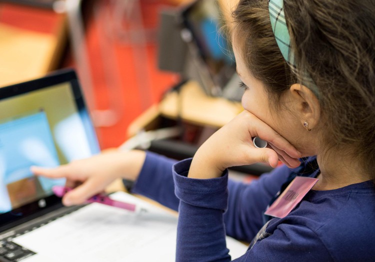 Ką dovanoti vaikams per Kalėdas? Vertingos psichologų ir edukologės įžvalgos