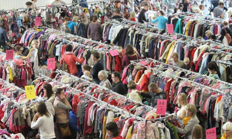 „Mamų mugės“ organizatoriai įspėja: jei tik įmanoma, apsipirkti ateikite be vaikų!