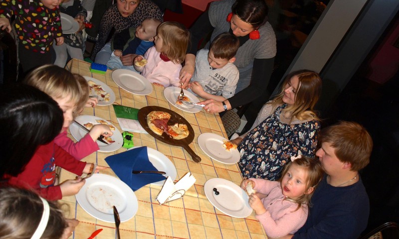 Įspūdžiai po picų kepimo pamokėlės - kaip mes "dorojome" picas :)
