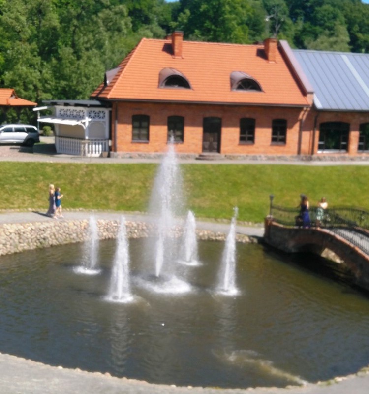 AISTRINGOJI VAIKYSTĖ. Belmonatas