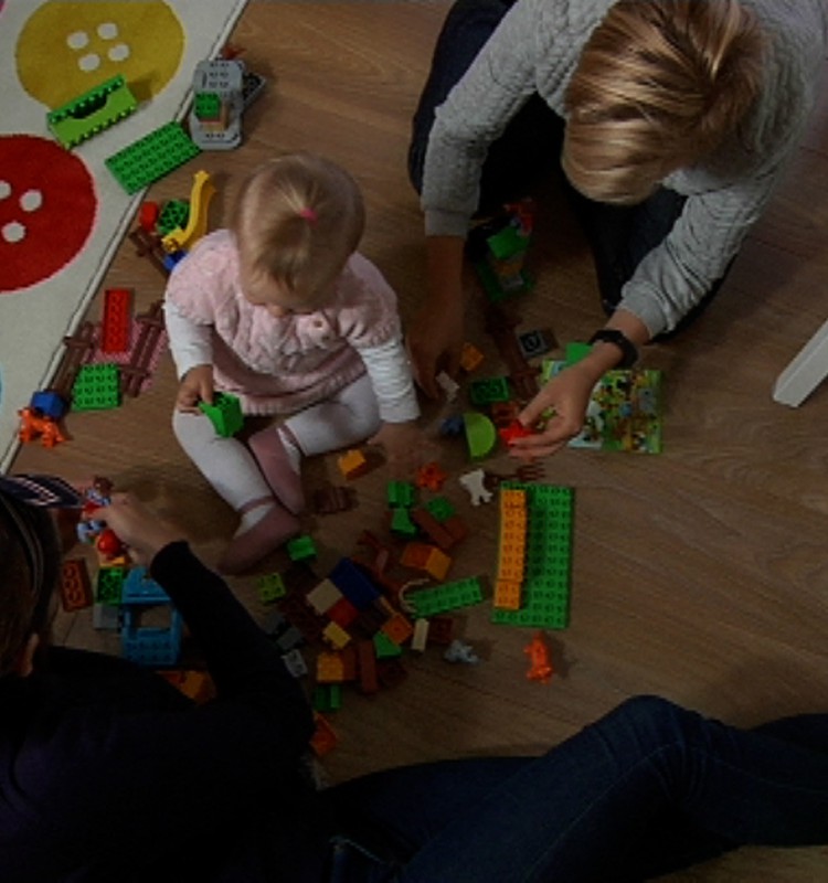 Kaip lavinti vaikučio dėmesingumą: ergoterapeutės patarimai