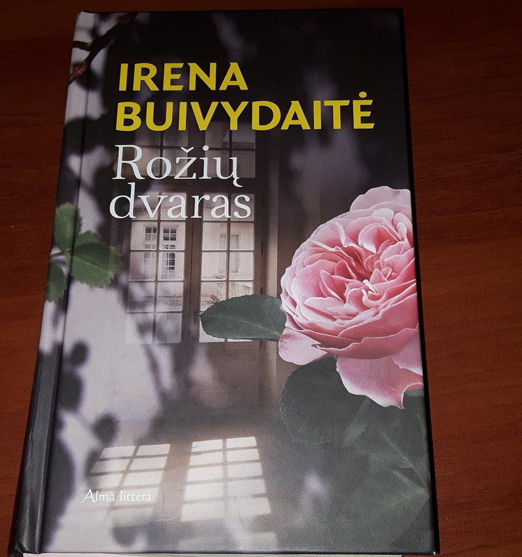 Irena Buivydaitė "Rožių dvaras"