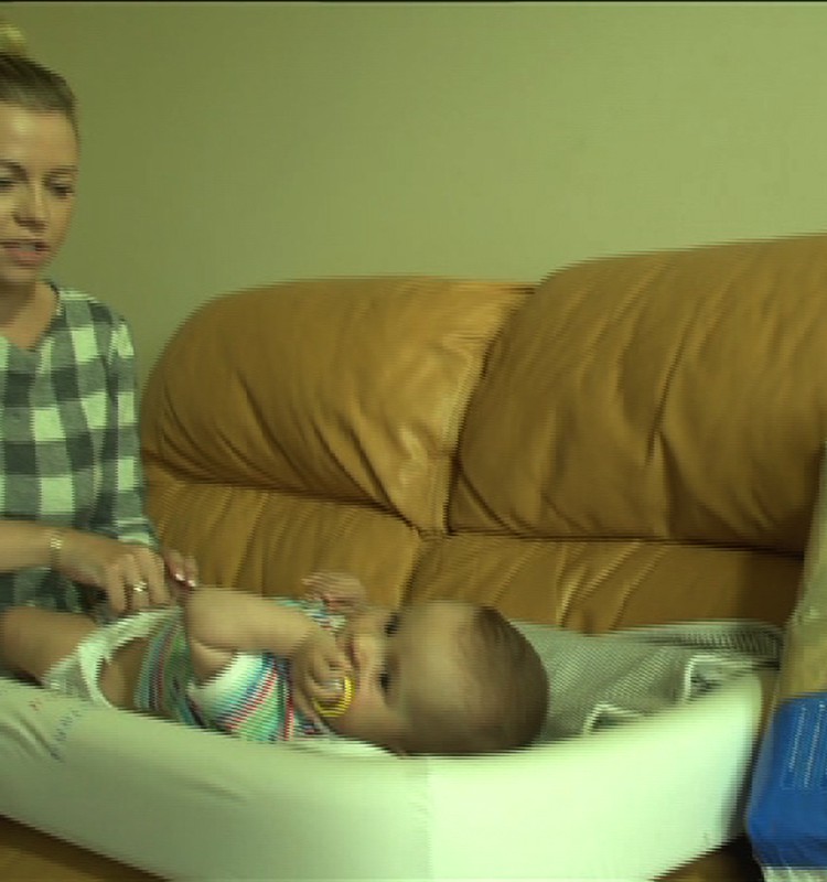 Kinezitarepeutė: pagalvėmis ramstyti vos sėdinčio mažylio negalima!