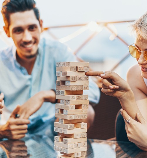 Geriausi šio sezono stalo žaidimai: idėjos smagiam vakarui