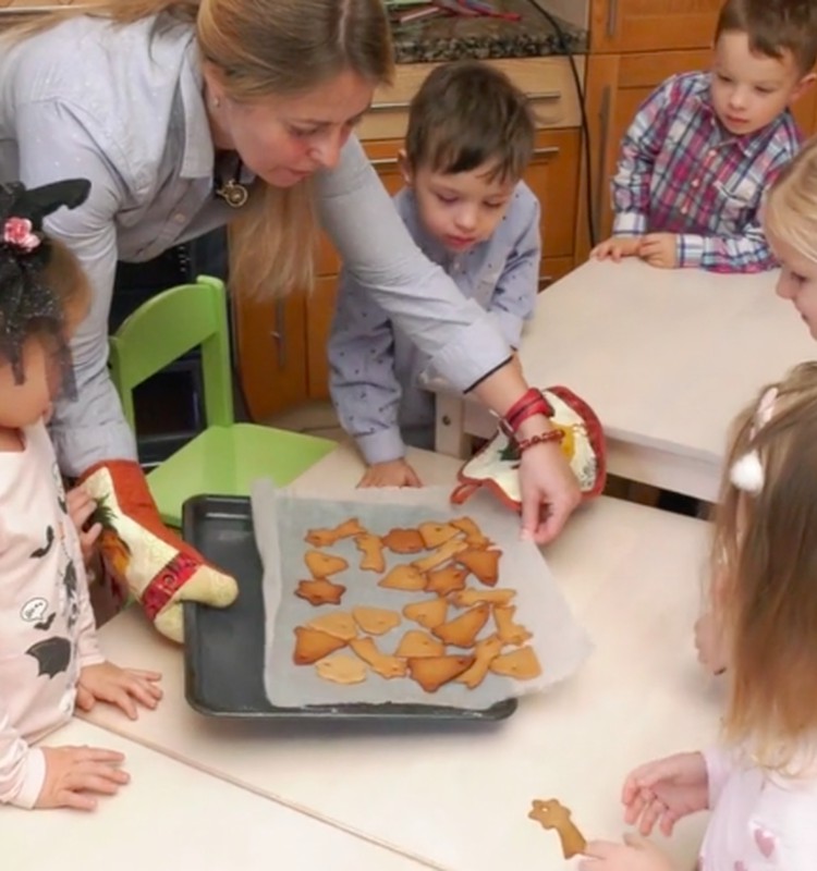 VIDEO: Meduolinių eglutės žaisliukų RECEPTAS