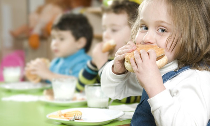 Kodėl Lietuvoje daugėja nutukusių vaikų?