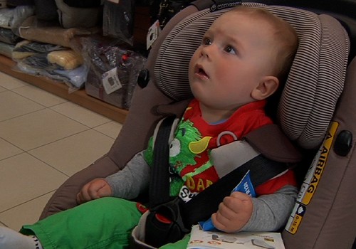 VIDEO: Kada mažylis ima sėdėti ir kokių klaidų nedaryti?