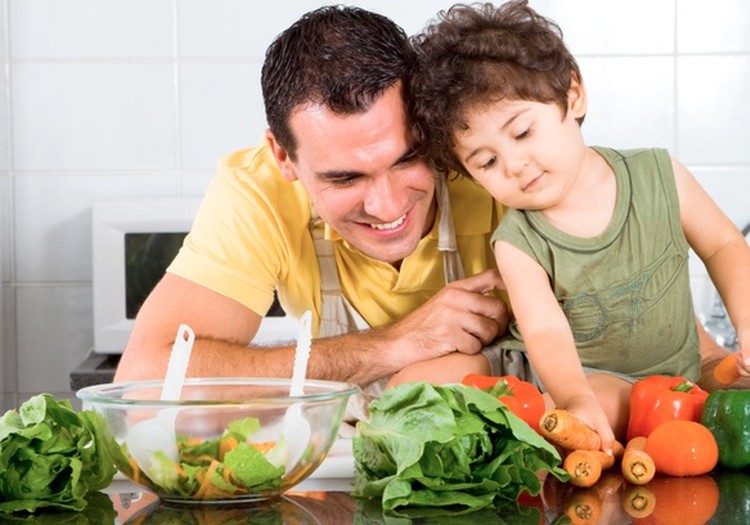 Ir žiemą gaminkime vitamingus patiekalus vaikams