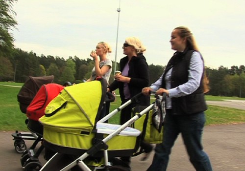 TV Mamyčių klubas 2015 01 17: dubens dugno mankšta, mažylių ropojimas, renkame vežimėlį