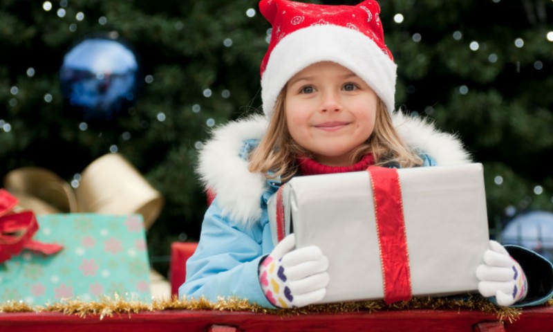 10 patarimų, kaip išrinkti vaikams saugias kalėdines dovanas