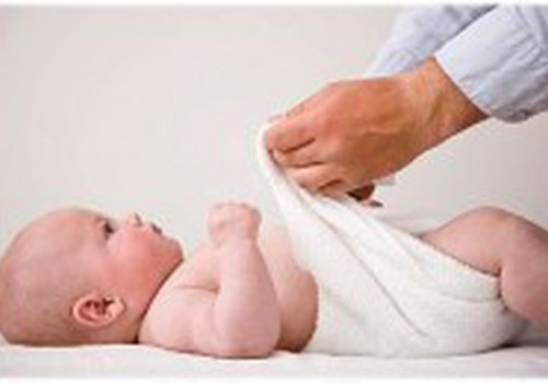 Kaip apsaugoti kūdikį nuo sauskelnių dermatito: patarimai 