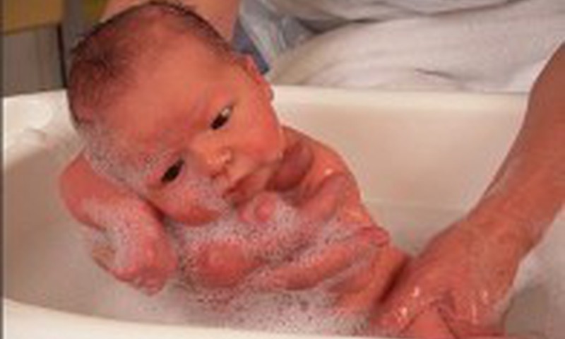 Ar virinti vandenį kūdikio maudynėms?  