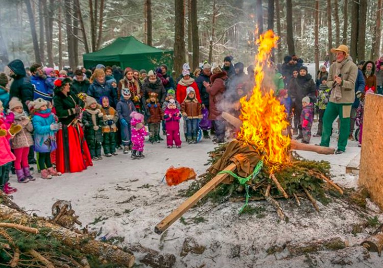 Užgavėnės seniau ir dabar: nuo riebios mėsos iki miltinių kepinių