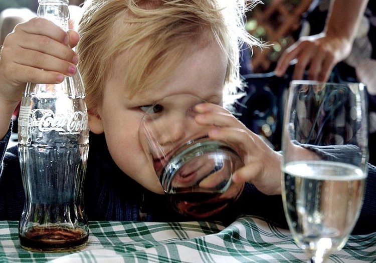 Gydytojos komentaras: ar gali Coca-cola pagydyti anginą?