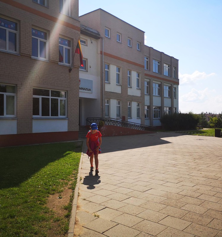 Išsipildė dukrelės svajonė- pasimokyti stalo teniso žaidimo pagrindų