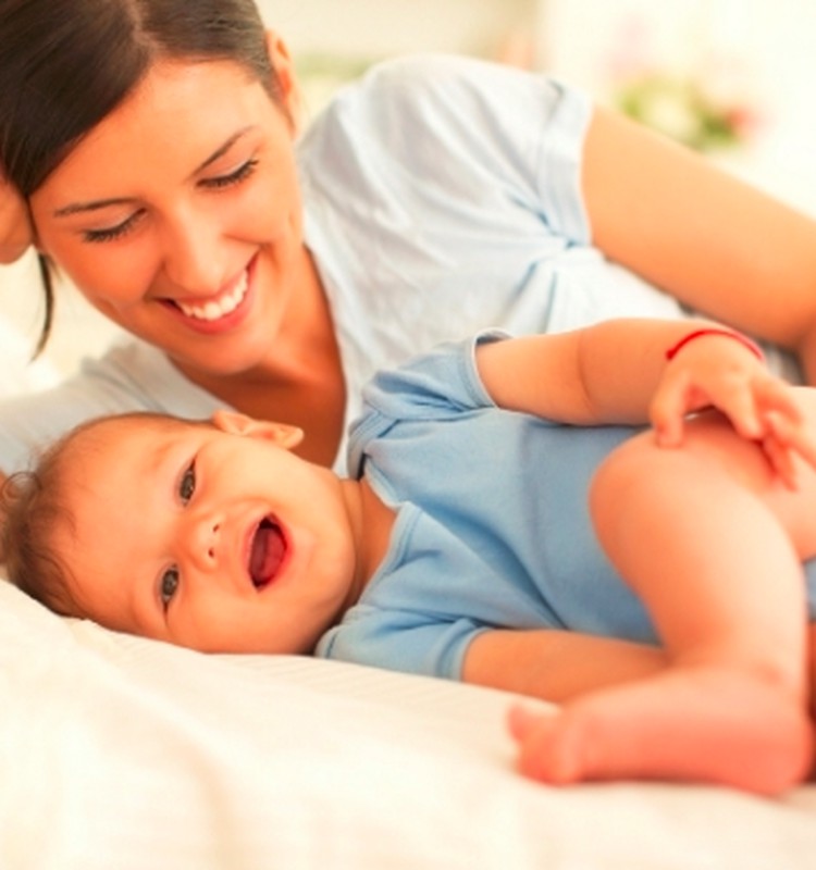 Mama: Kodėl atsirado pieno krūtyse, jei nebežindau pusę metų?